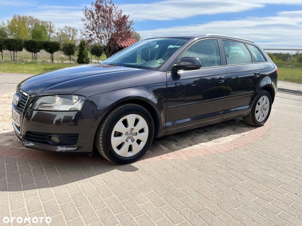Audi A3 Sportback 2.0 TDI DPF Ambition - 2