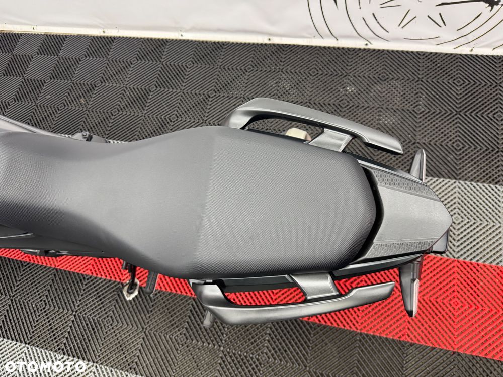 Honda CB - 20