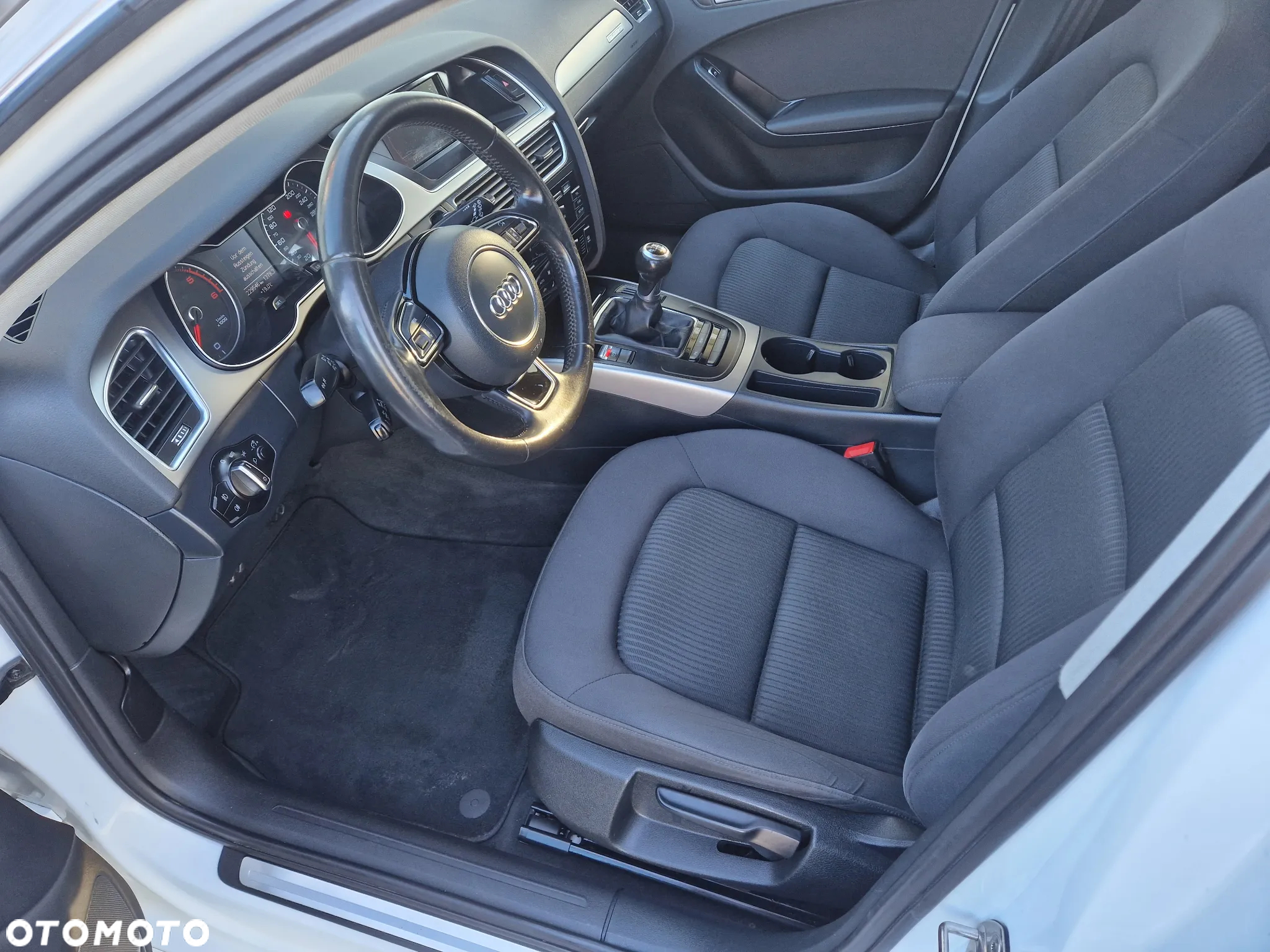Audi A4 2.0 TDI Quattro Sport - 5