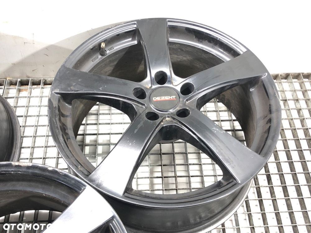 FELGI ALUMINIOWE KOMPLET 18 8J 5X112 ET35 ŚRODEK CENTR. 70.1  AUDI A4 B8 (8K2) 2007 - 2015 - 2