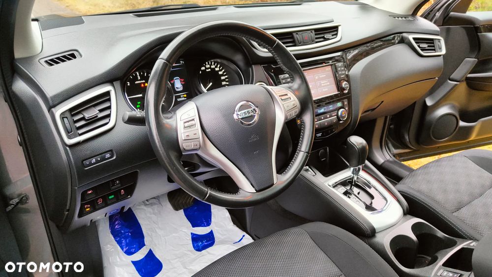 Nissan Qashqai 1.6 dCi Xtronic TEKNA+ - 34