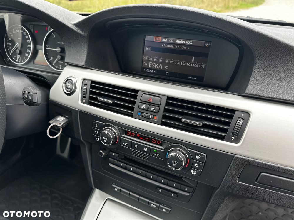 BMW Seria 3 320d - 30