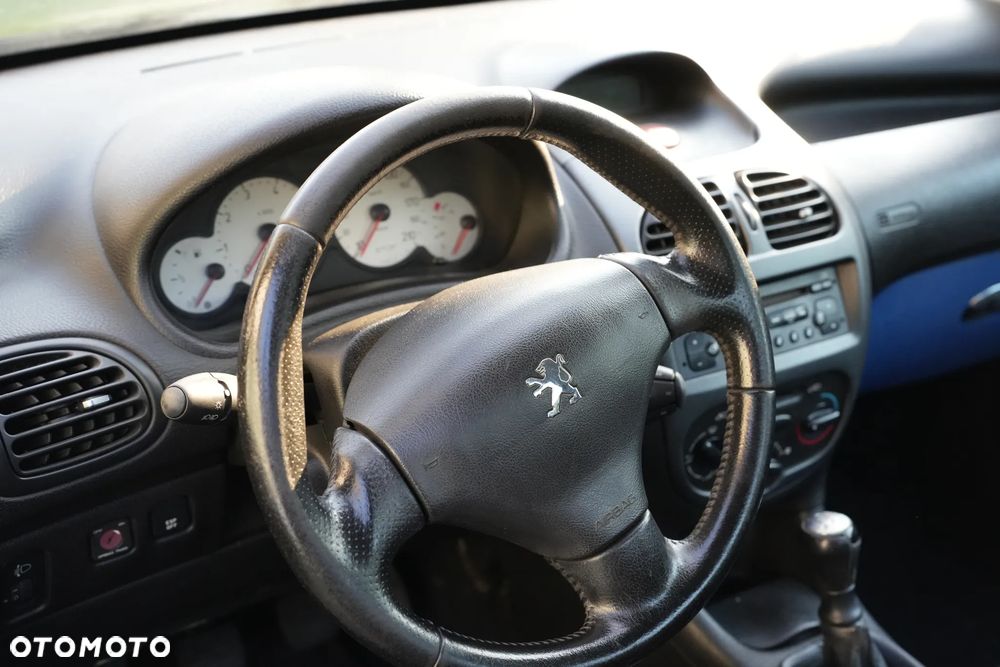 Peugeot 206 110 Quiksilver - 6