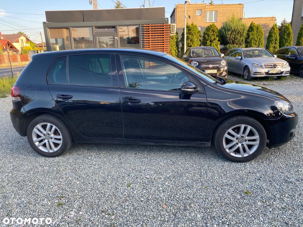 Volkswagen Golf 1.6 Highline - 16