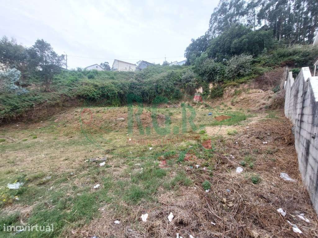 Lote Moradia 4 Frentes (680m2) - São Pedro da Cova - Grande imagem: 4/7