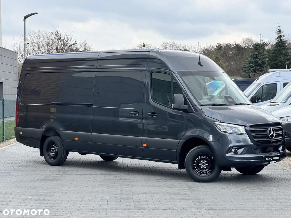 Mercedes-Benz Sprinter - 1