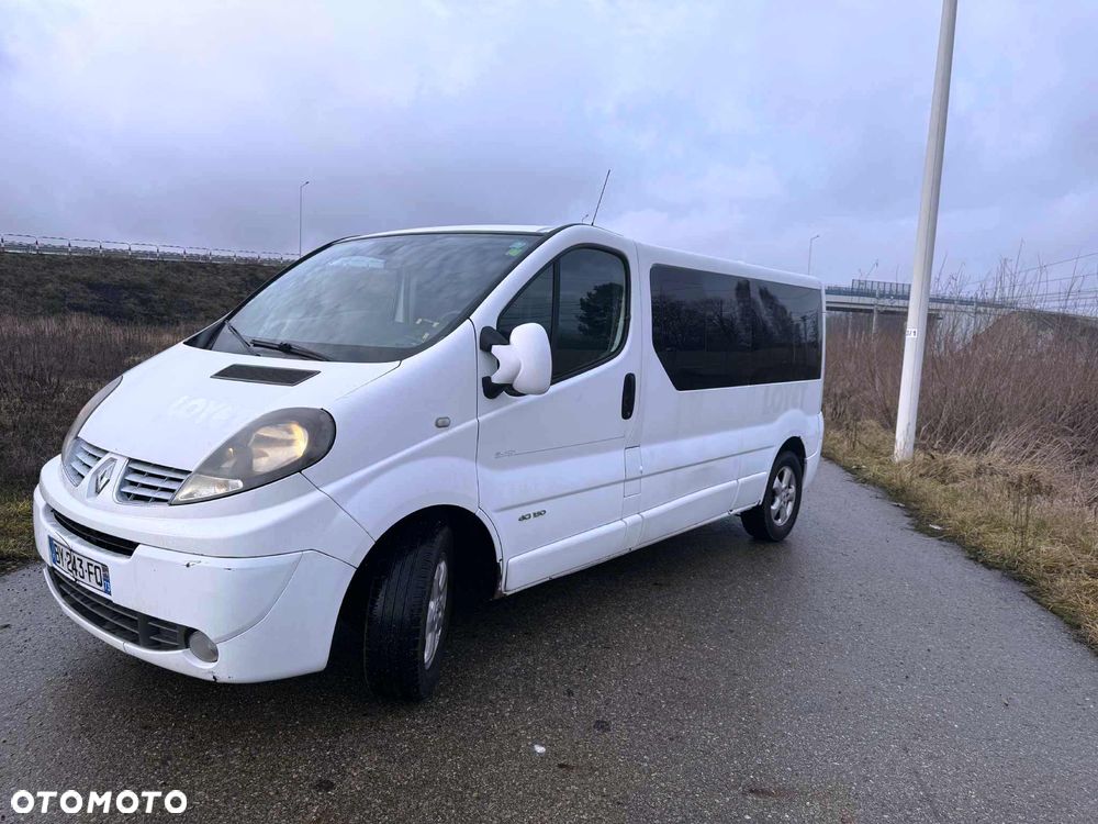 Renault Trafic FAP Passenger Black Edition - 14