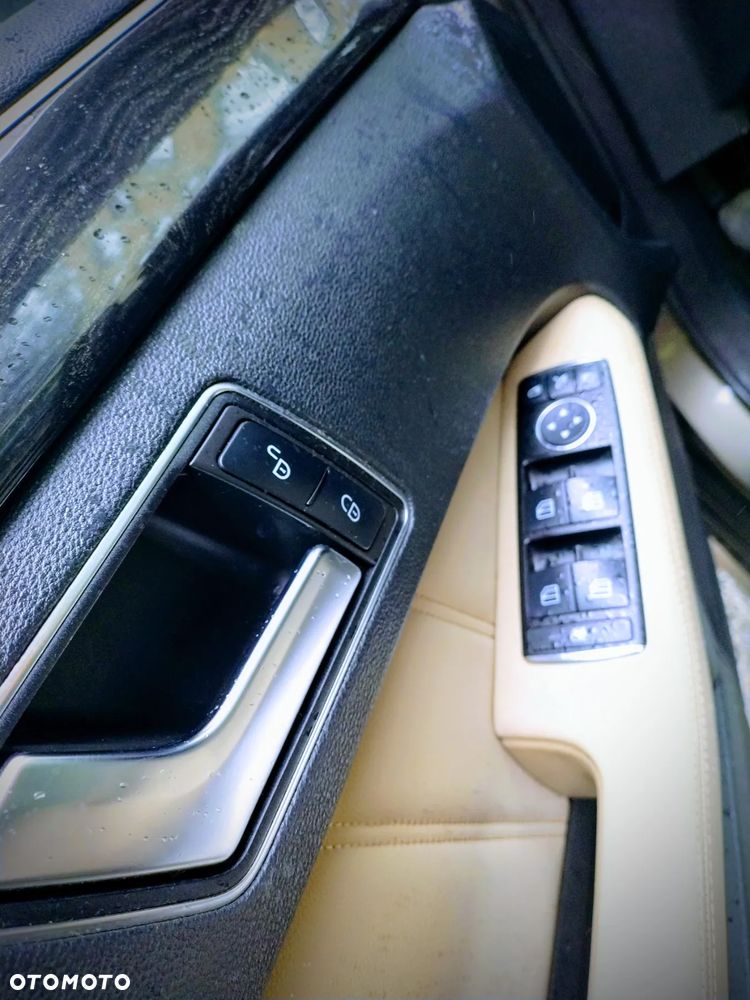 Mercedes-Benz Klasa E 250 CDI 4-Matic BlueEff - 11