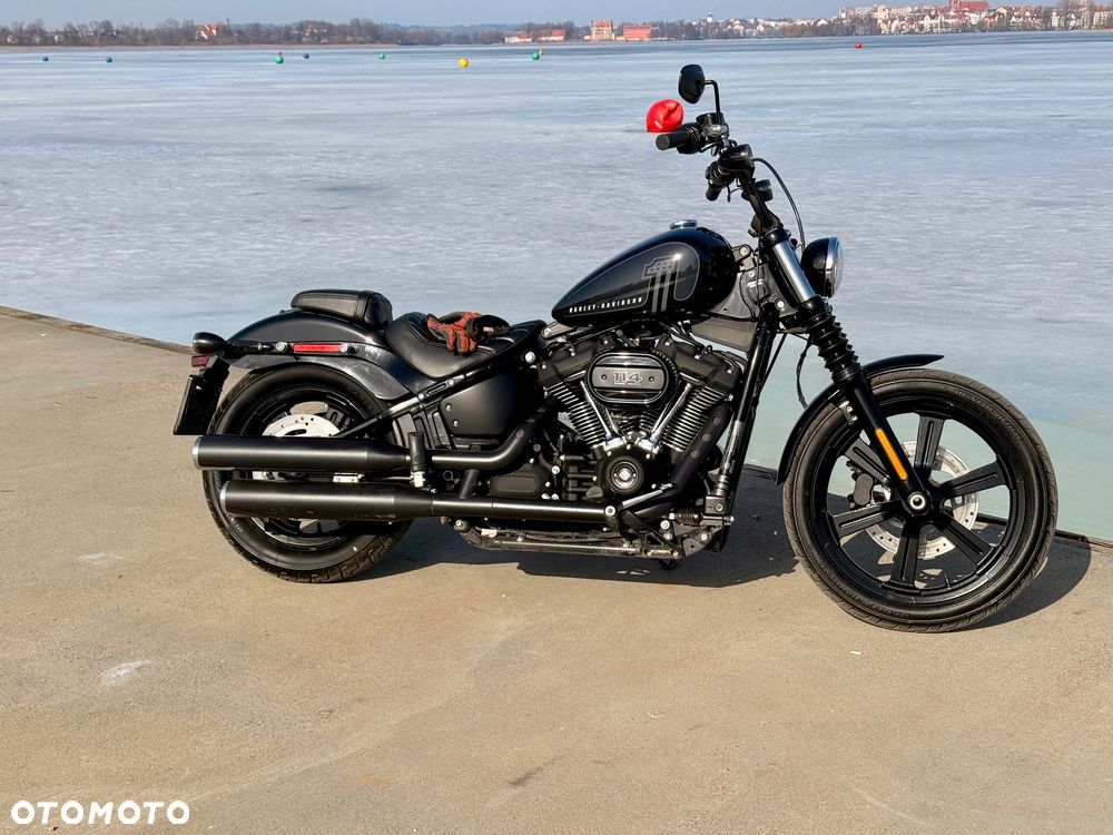 Harley-Davidson Softail Street Bob - 17