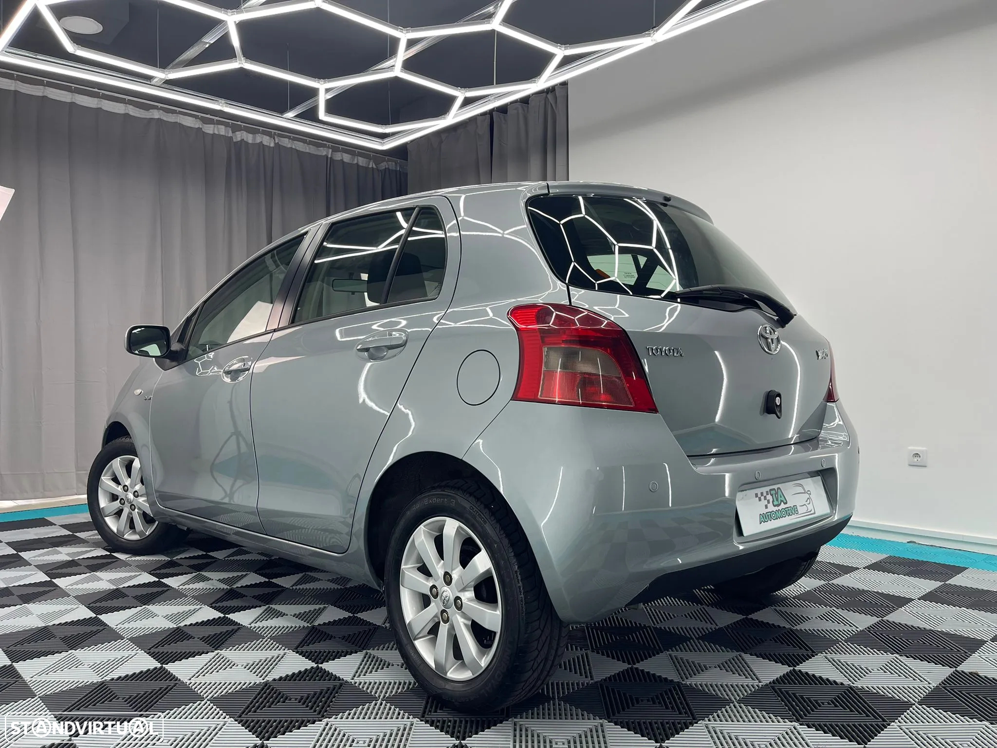 Toyota Yaris 1.4 D-4D AC - 5
