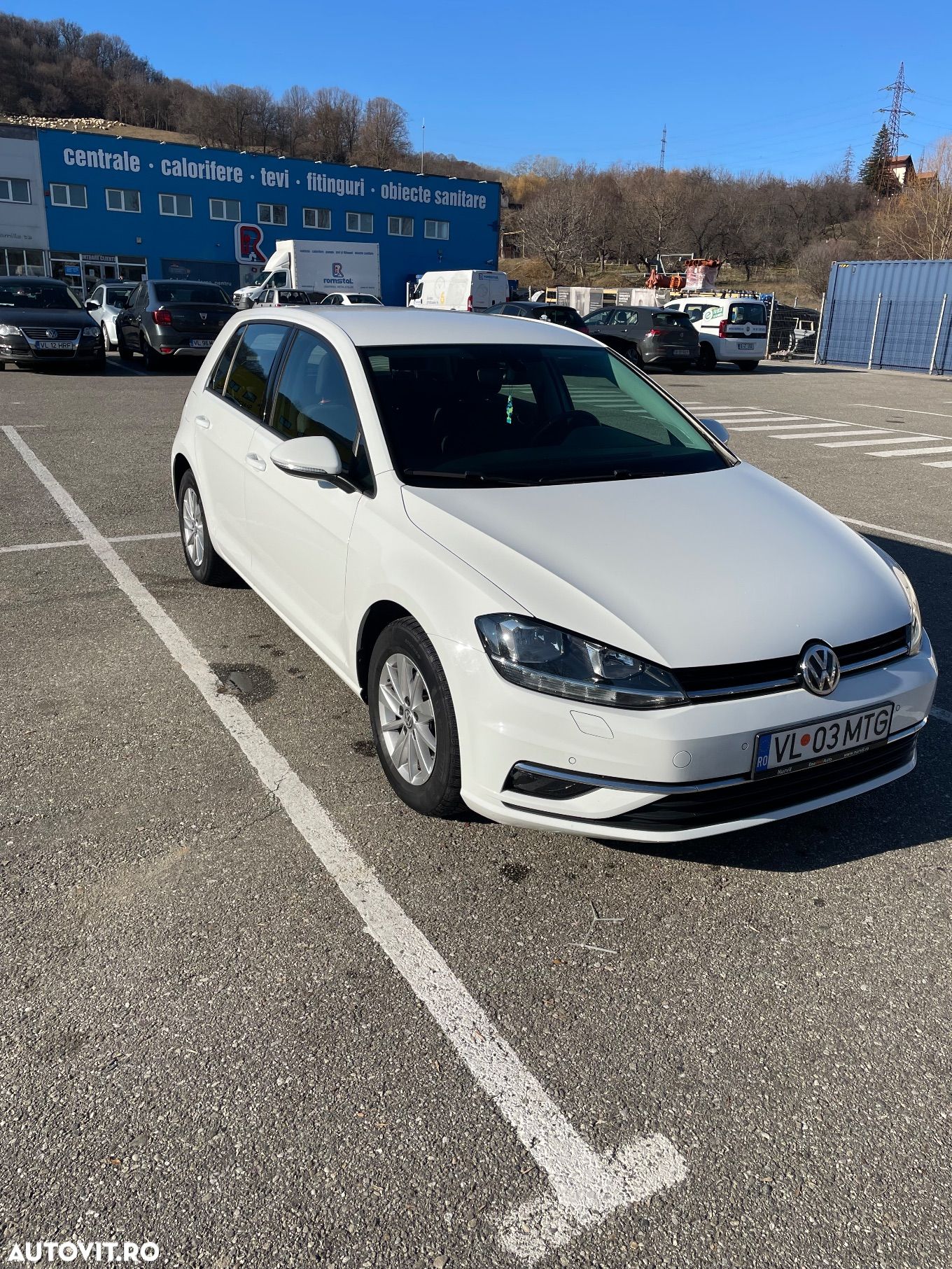 Volkswagen Golf 1.6 TDI Comfortline - 1