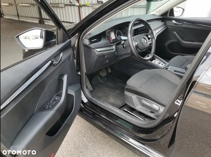 Skoda Octavia 2.0 TDI Ambition DSG - 7