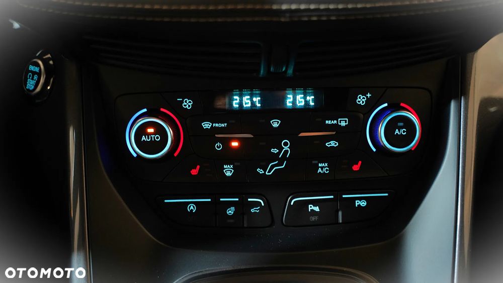 Ford Kuga - 33