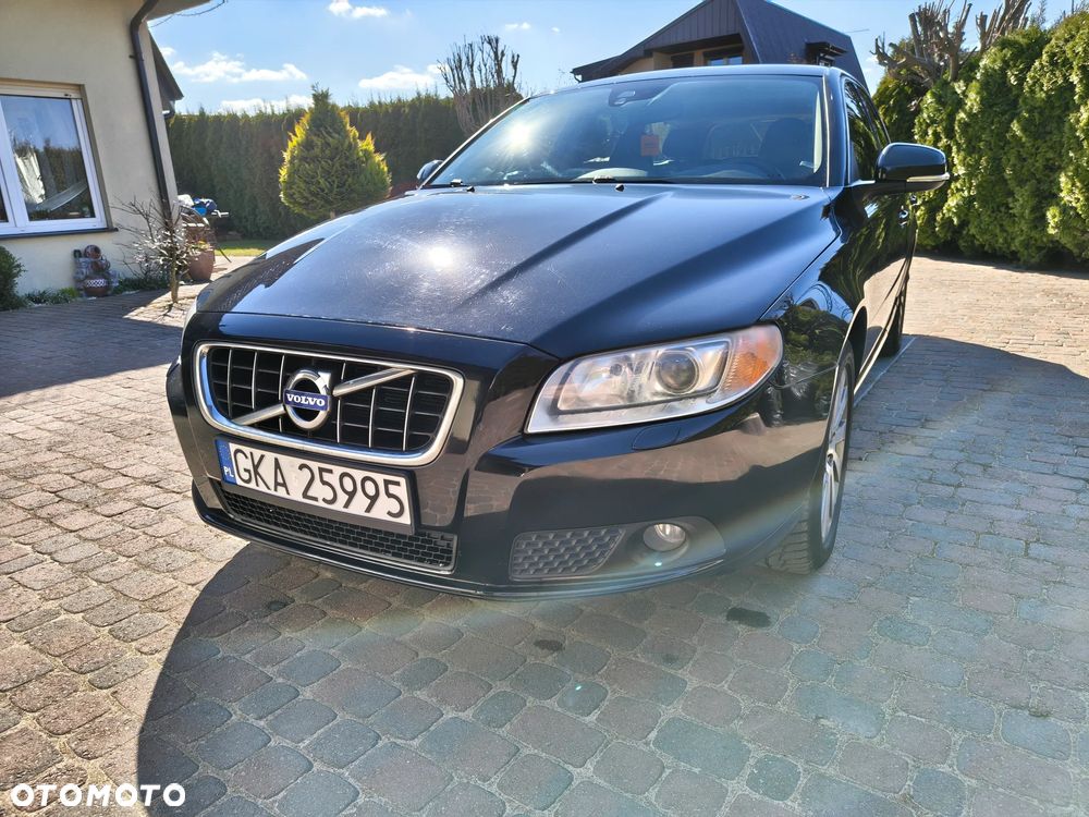 Volvo V70 - 1