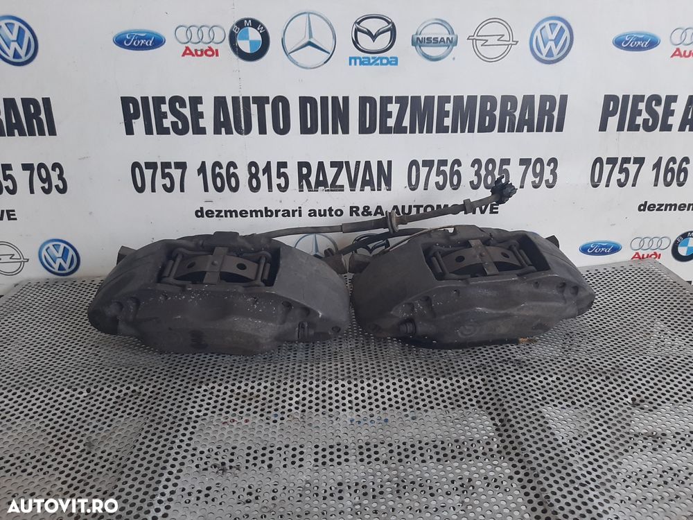 Etrieri Etrier Stanga Dreapta Fata BREMBO Land Rover Range Rover Vogue L322 Sport 3.6 Tdv8 368DT Dezmembrez Land Rover Range Rover Vogue 3.6 Tdv8 368DT An 2005-2006-2007-2008-2009-2010 - 3