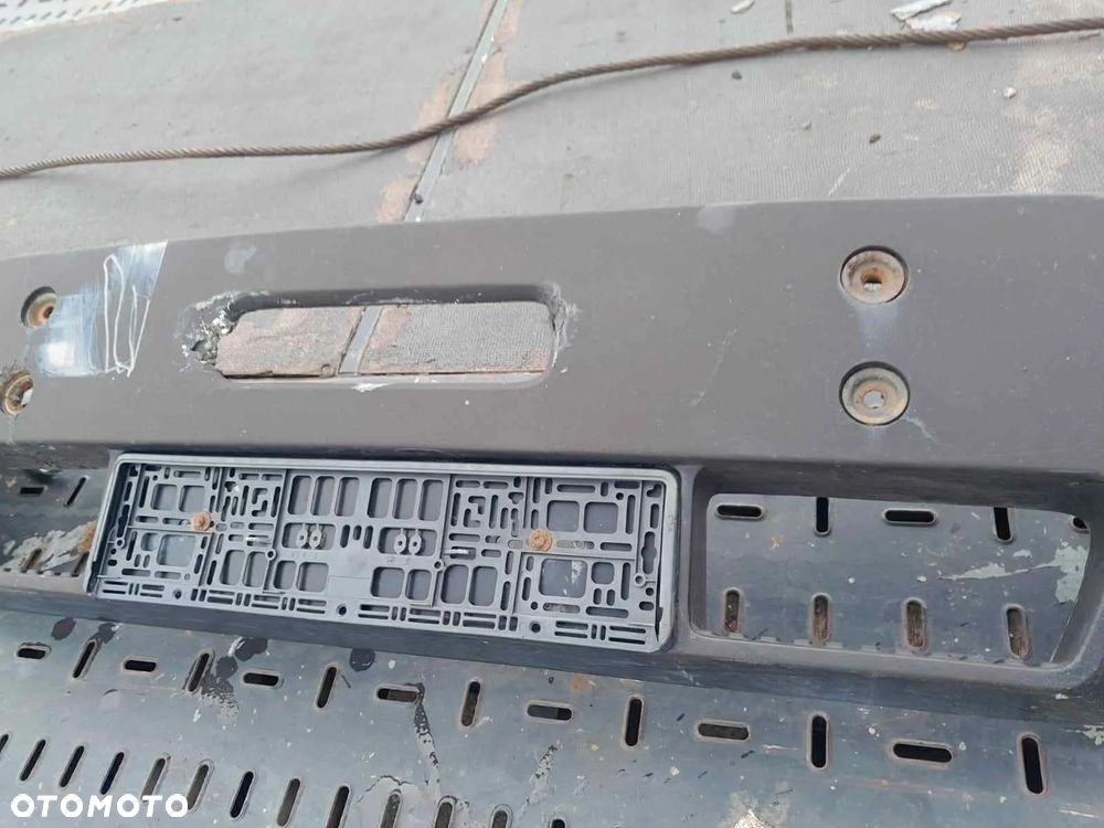 Zderzak Mercedes 814 809 - 2