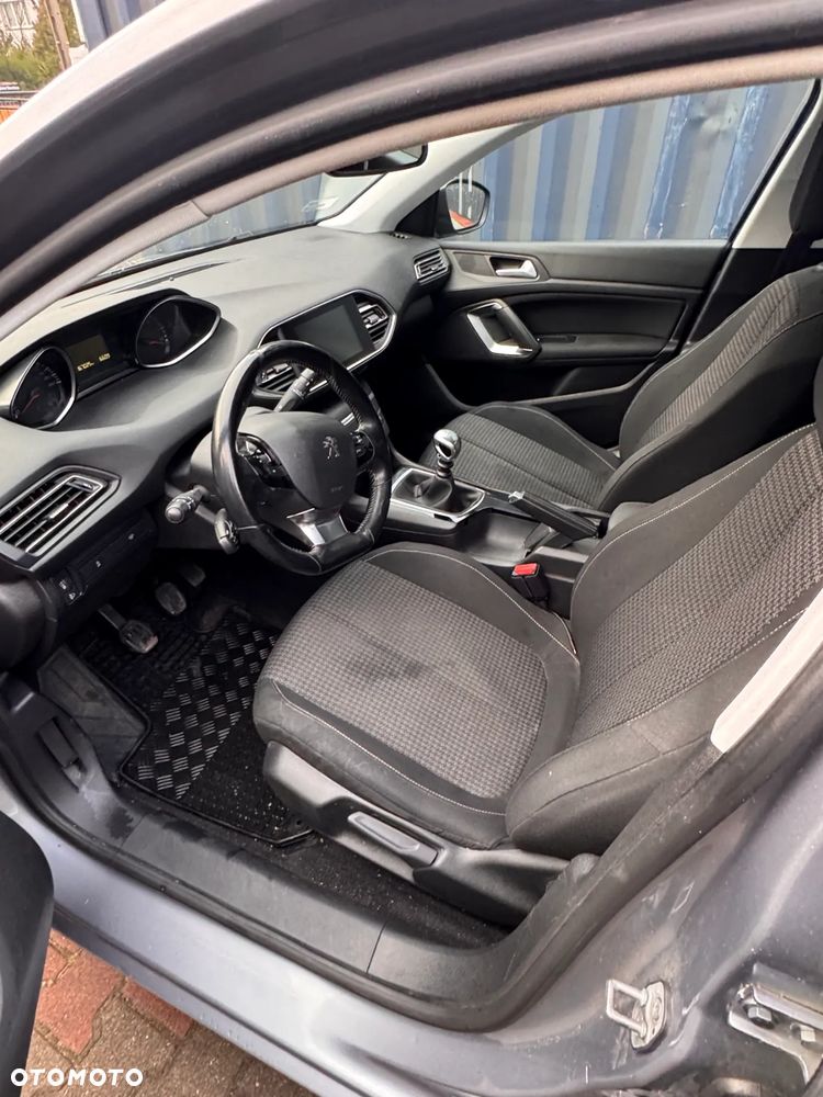 Peugeot 308 - 7