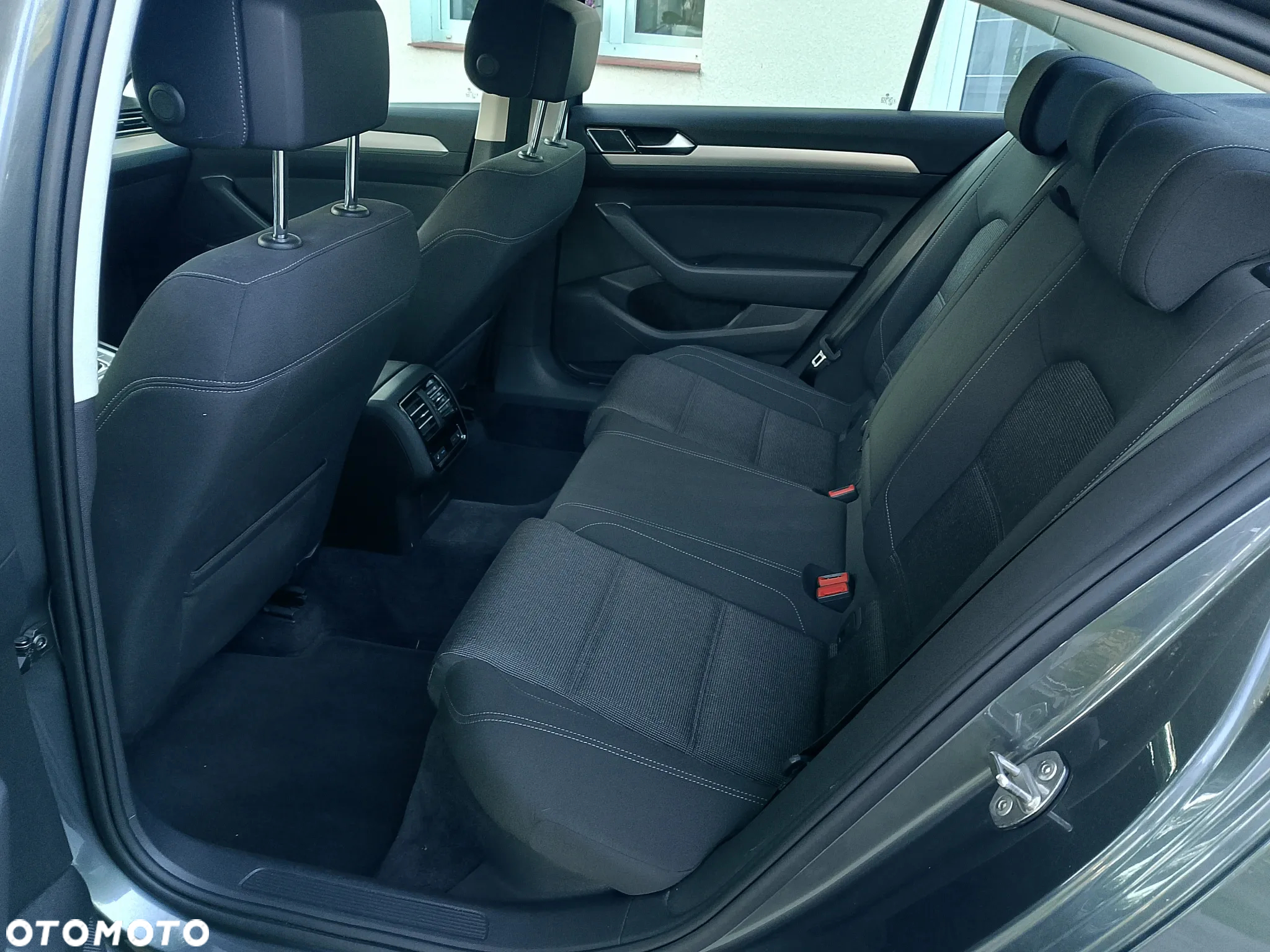 Volkswagen Passat 2.0 TDI BMT Comfortline DSG - 8