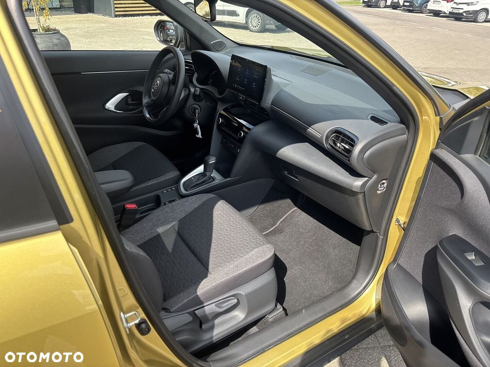 Toyota Yaris Cross Hybrid 1.5 Comfort - 12