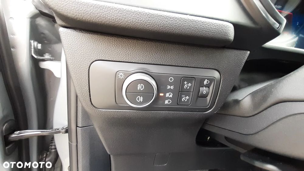 Ford Kuga 2.0 EcoBlue 4x4 TITANIUM - 12