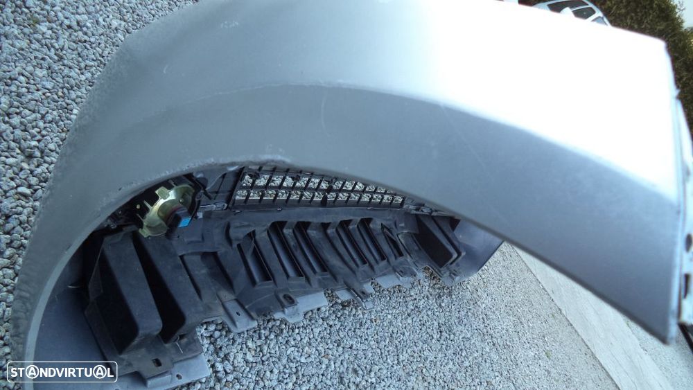 Para-choques frente Mercedes class A ( A 169 885 75 25 ORIGINAL) - 13