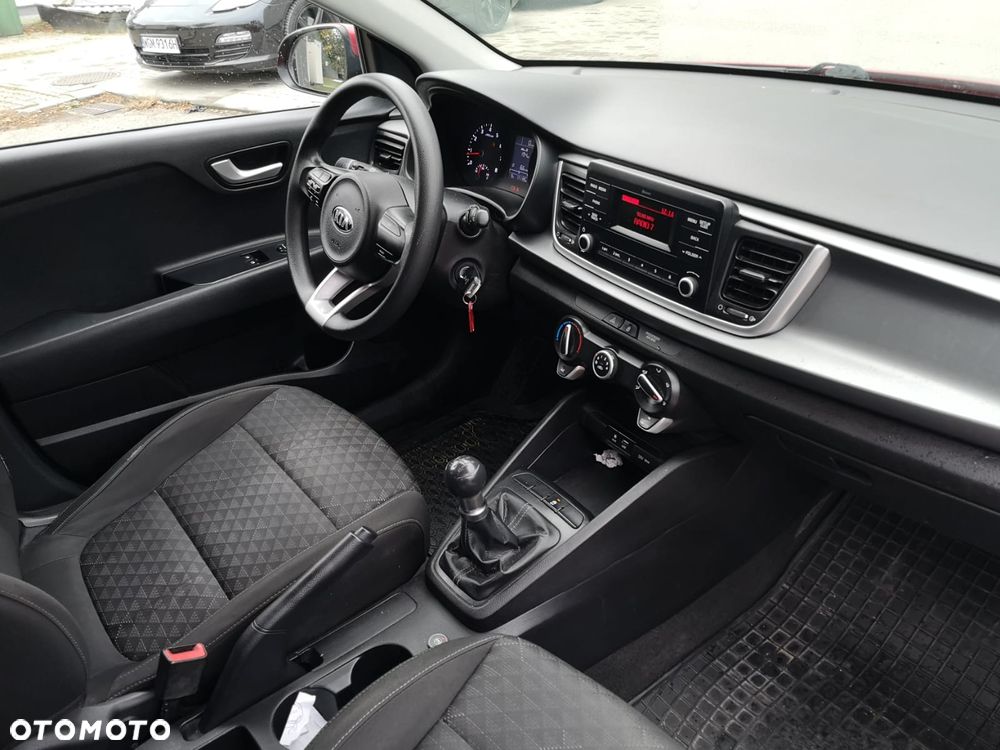 Kia Rio 1.2 Business Line Plus - 4