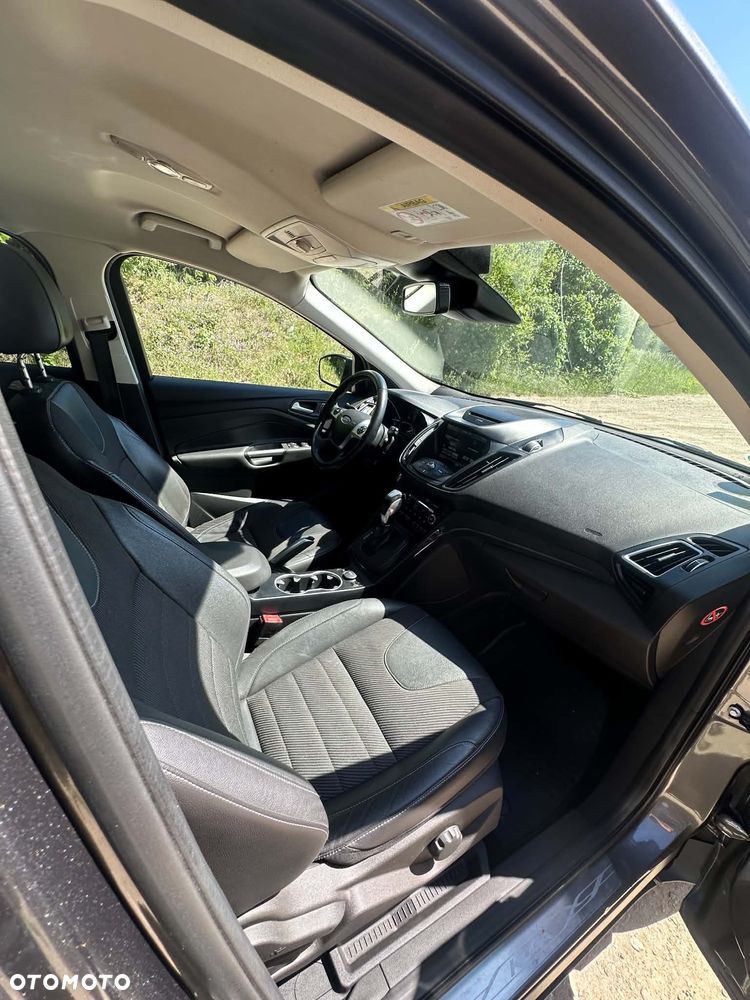 Ford Kuga - 9
