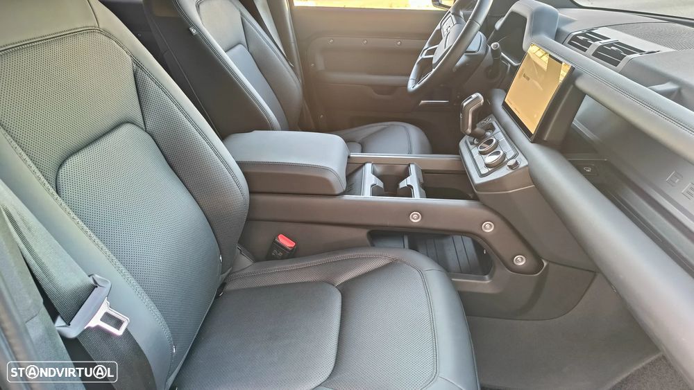 Land Rover Defender 2.0 P300e 110 AWD X-Dynamic SE - 15