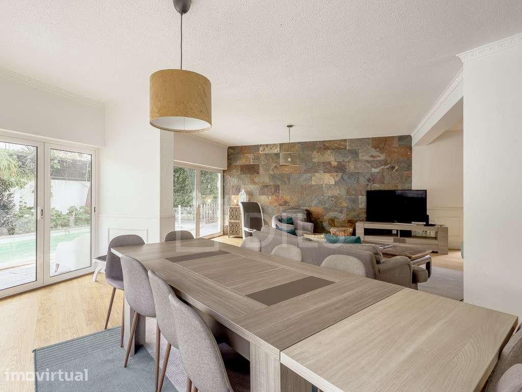Moradia T6 com jardim e piscina junto às praias Carcavelos e Parede - Grande imagem: 3/55