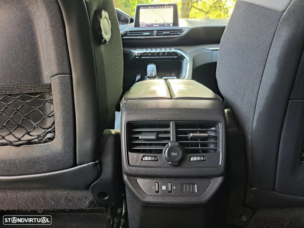 Peugeot 5008 BlueHDI 130 EAT8 Allure - 35