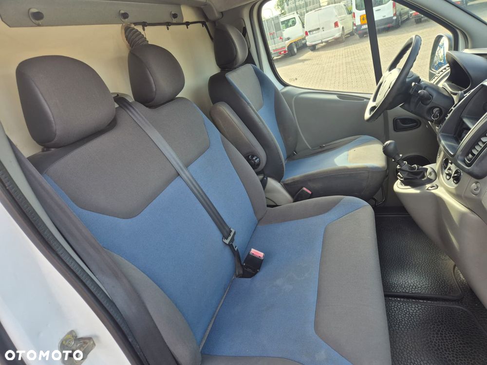 Renault Trafic 115KM / CHŁODNIA IZOTERMA / THERMO KING / PO SERWISACH / GOTOWY DO PRACY / WTYCZKA ZEWNĘTRZNA / 3 MIEJSCA / BEZWYPADKOWY - 21