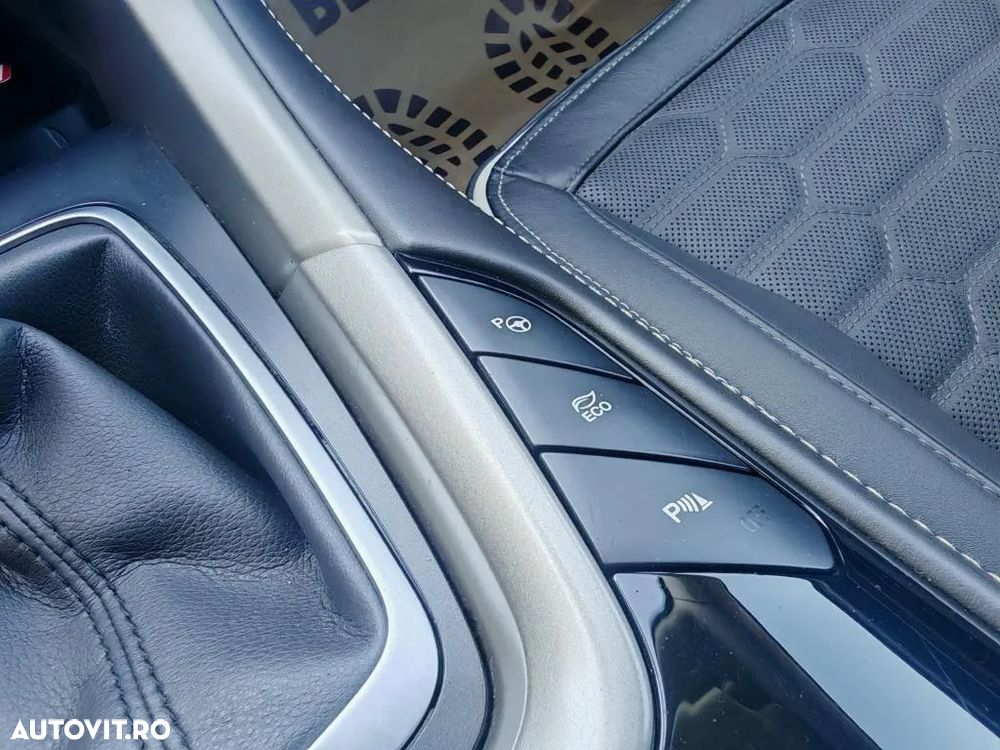 Ford Mondeo - 25