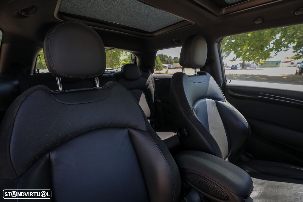 MINI 3 Portas John Cooper Works Aut. - 17