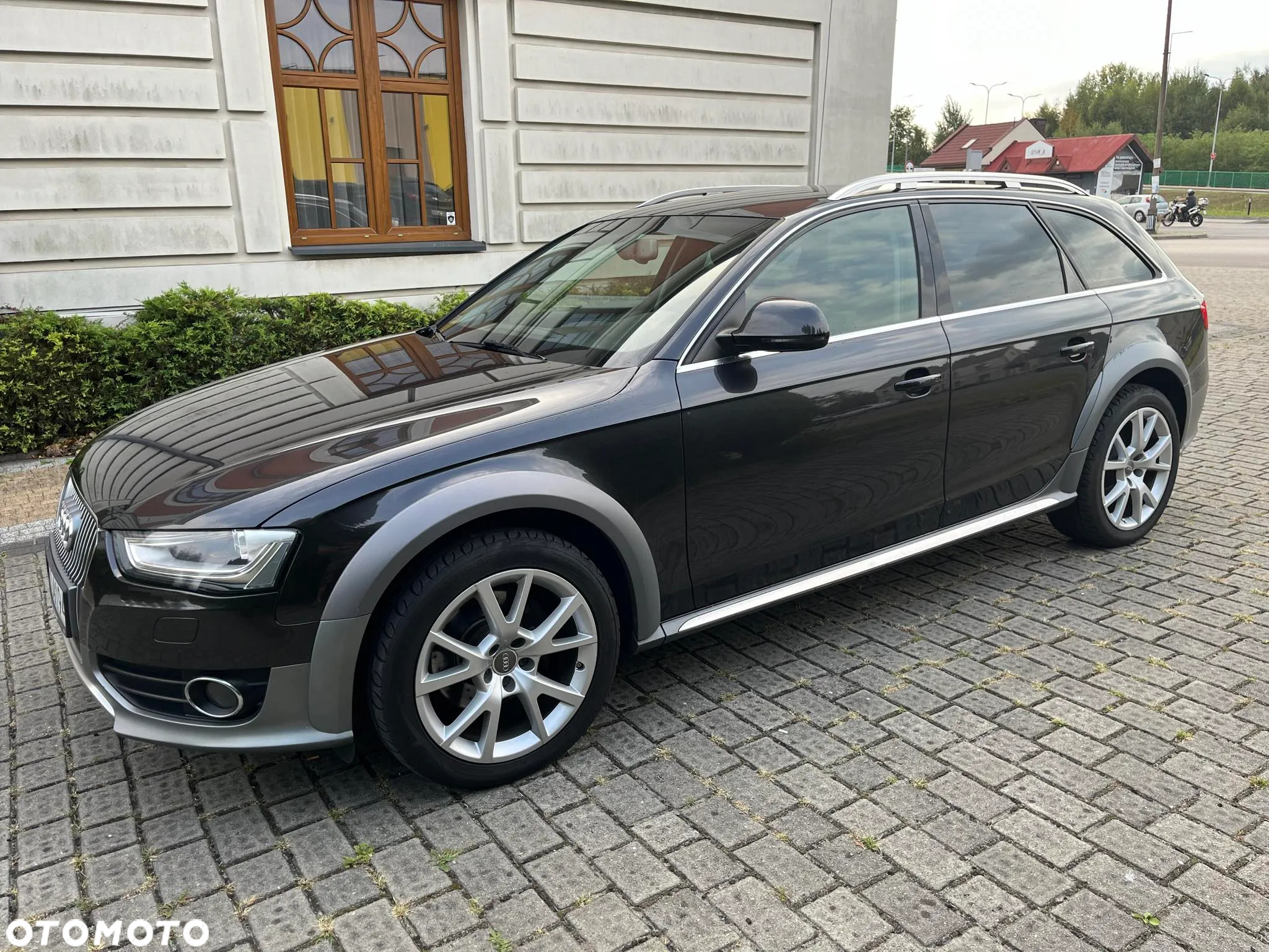 Audi A4 Allroad 2.0 TFSI Quattro S tronic - 11