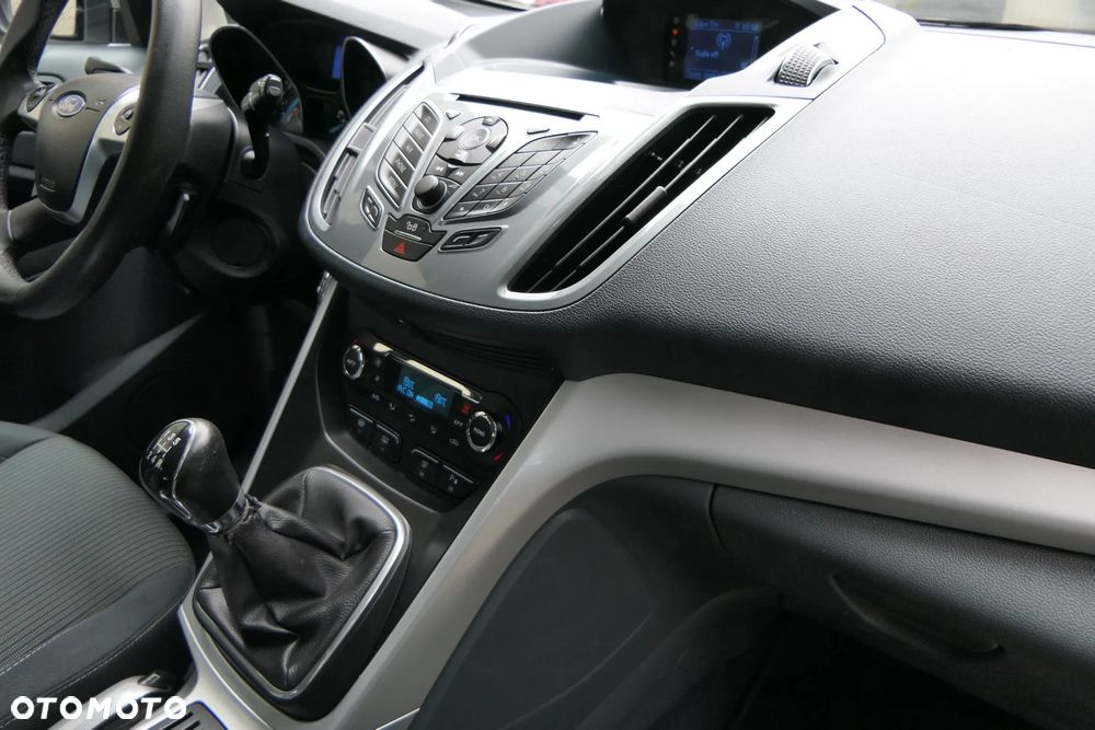 Ford C-MAX 1.6 Ti-VCT Titanium - 20