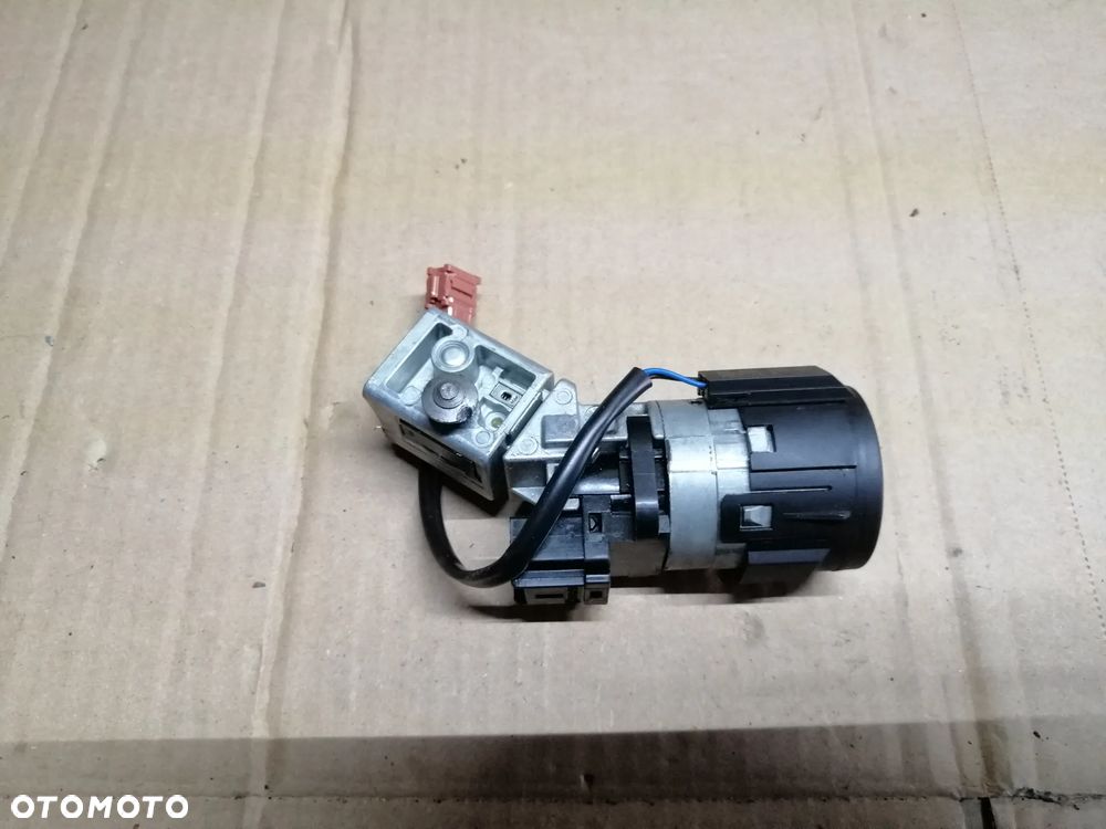 Citroen Peugeot 1.4 HDi 8HR 8HZ zestaw startowy komputer Bosch 0281017336 9677030080 BSM BSi stacyjka klucze licznik i inne - 20