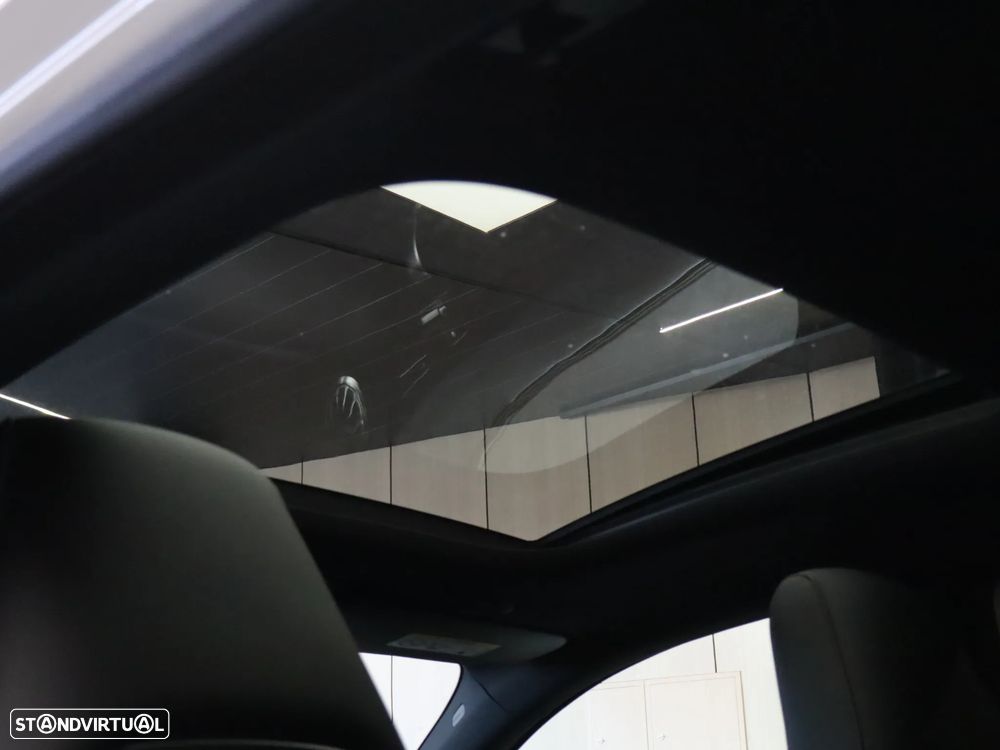 Mercedes-Benz A 180 d 7G-DCT AMG Line - 15