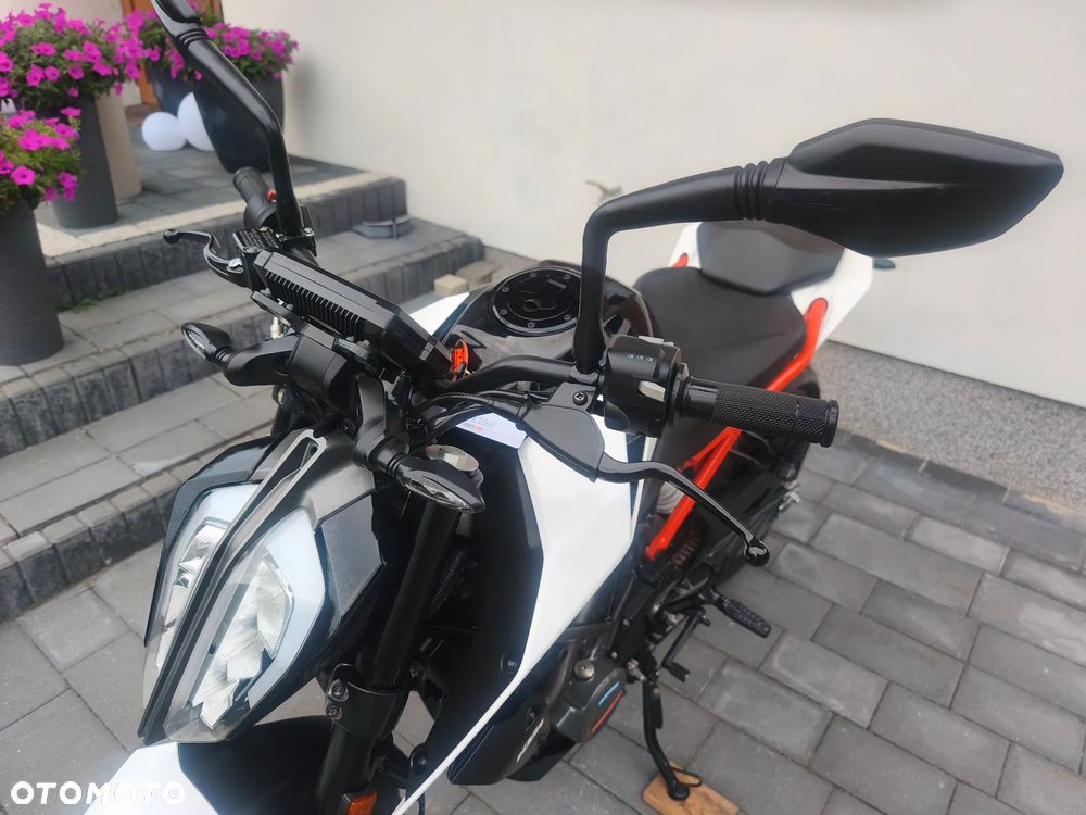 KTM Duke - 23