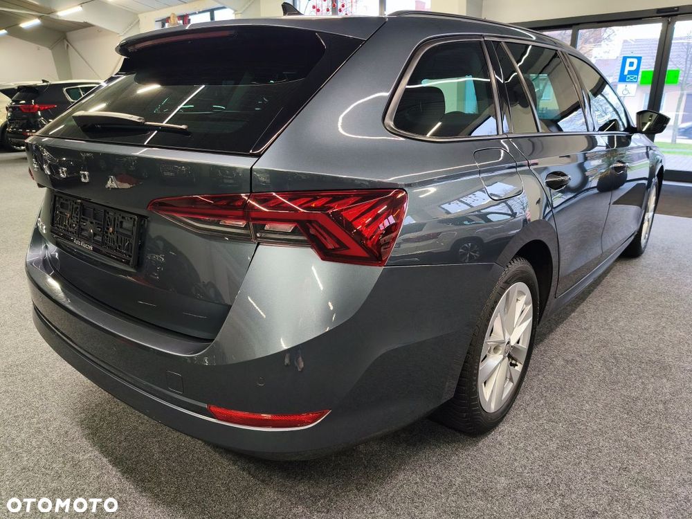 Skoda Octavia 2.0 TDI DSG Premium Edition - 4