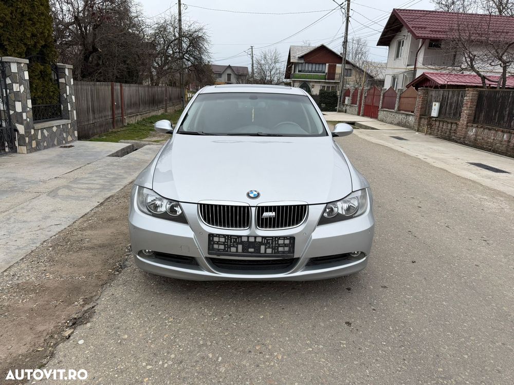 BMW Seria 3 318i - 8