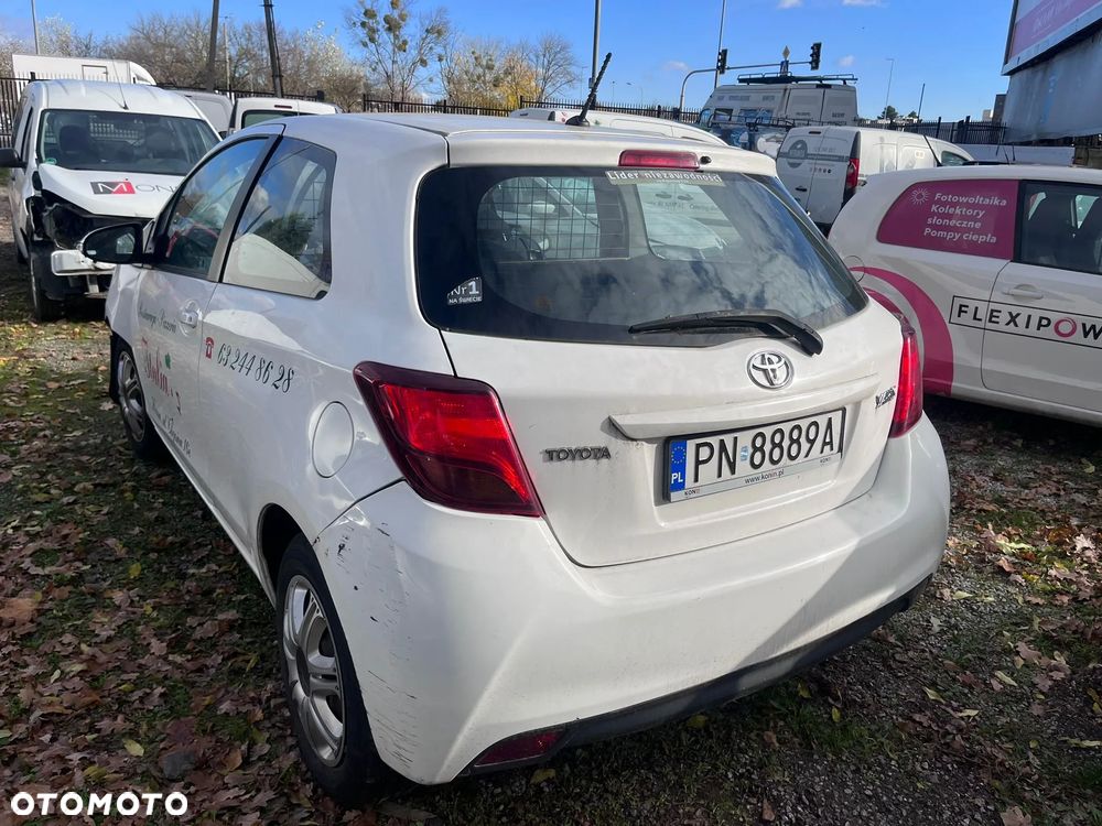 Toyota YARIS - 9