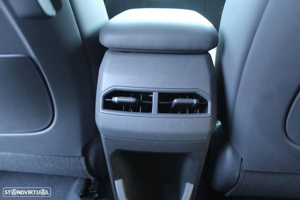 Kia EV3 81,4-kWh FWD Earth - 33