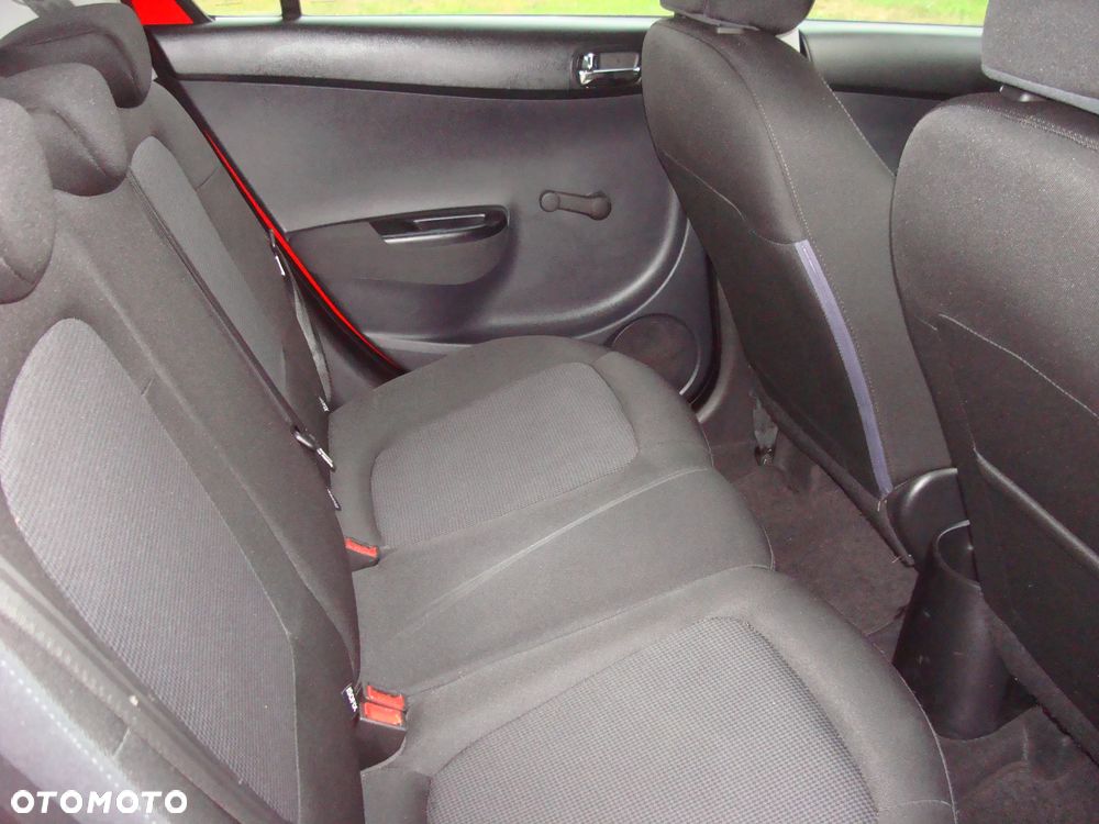 Hyundai i20 - 13