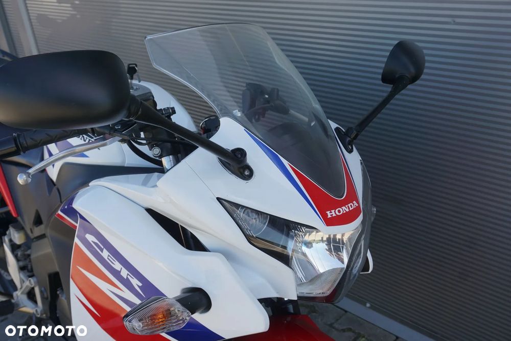 Honda CBR - 12