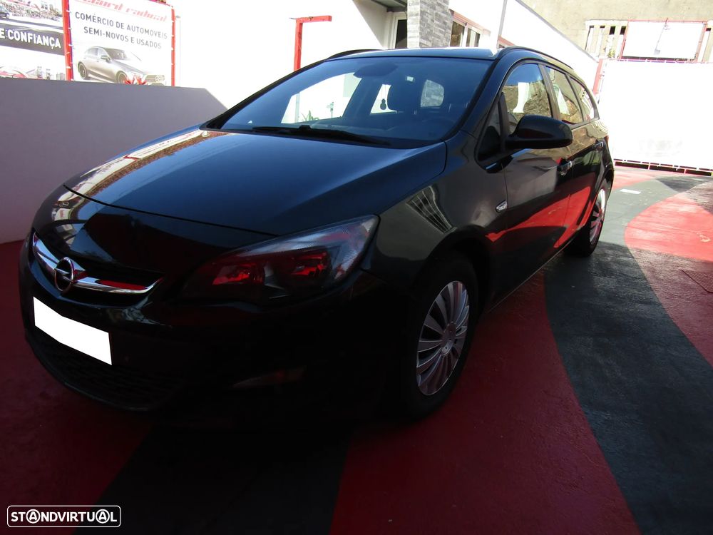 Opel Astra Sports Tourer - 3