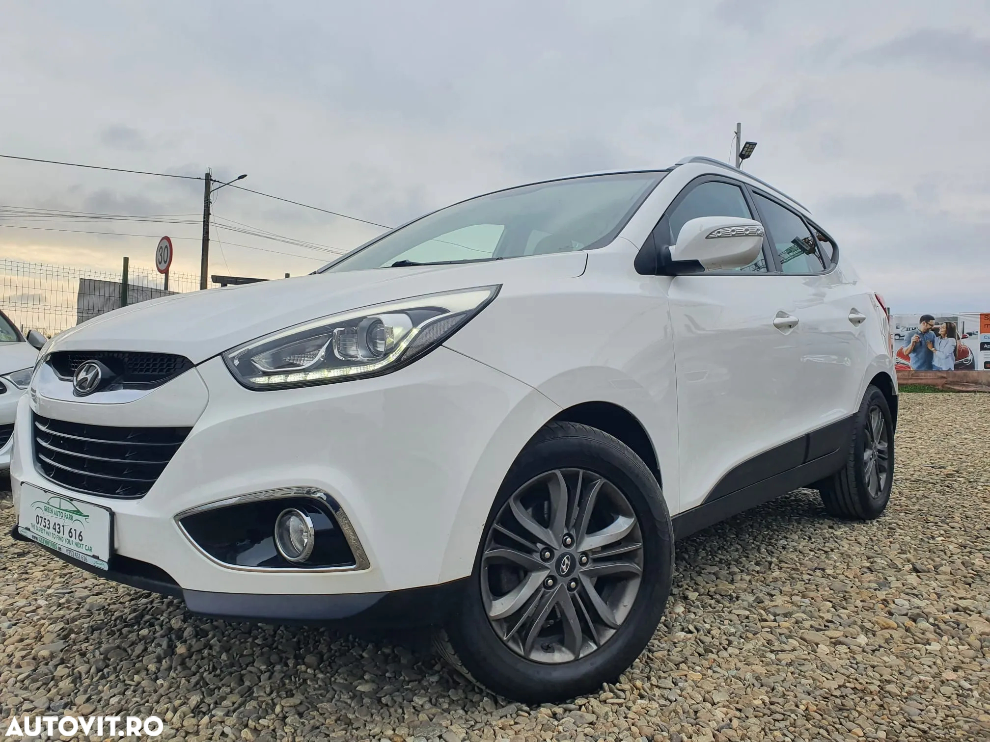 Hyundai ix35 2.0 CRDI 4WD Premium - 16