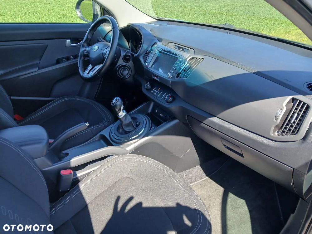 Kia Sportage 1.7 CRDI 2WD ISG Dream-Team Edition - 9
