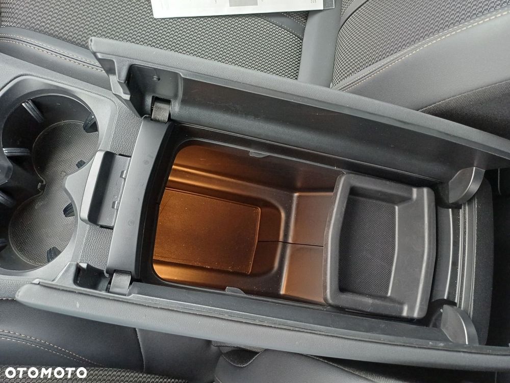 Peugeot 3008 1.2 PureTech GT S&S EAT8 - 27