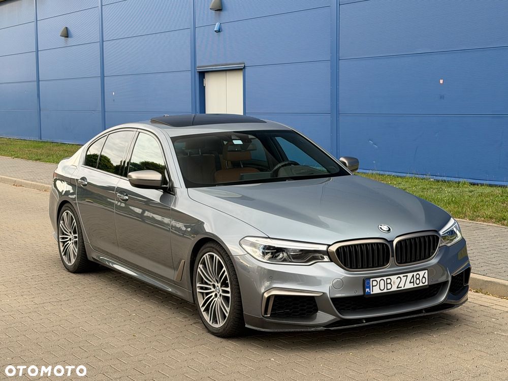 BMW Seria 5 M550i xDrive - 12