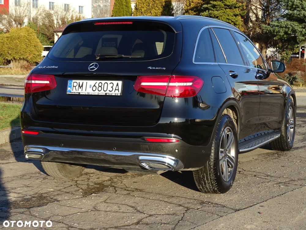 Mercedes-Benz GLC 220 d 4Matic 9G-TRONIC Exclusive - 26